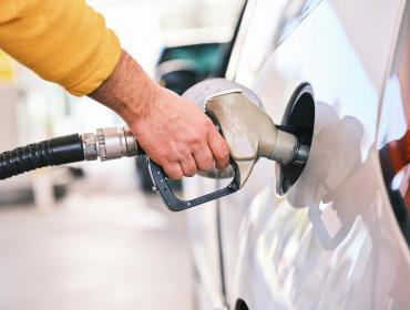 Benzín a jeho narůstající cena